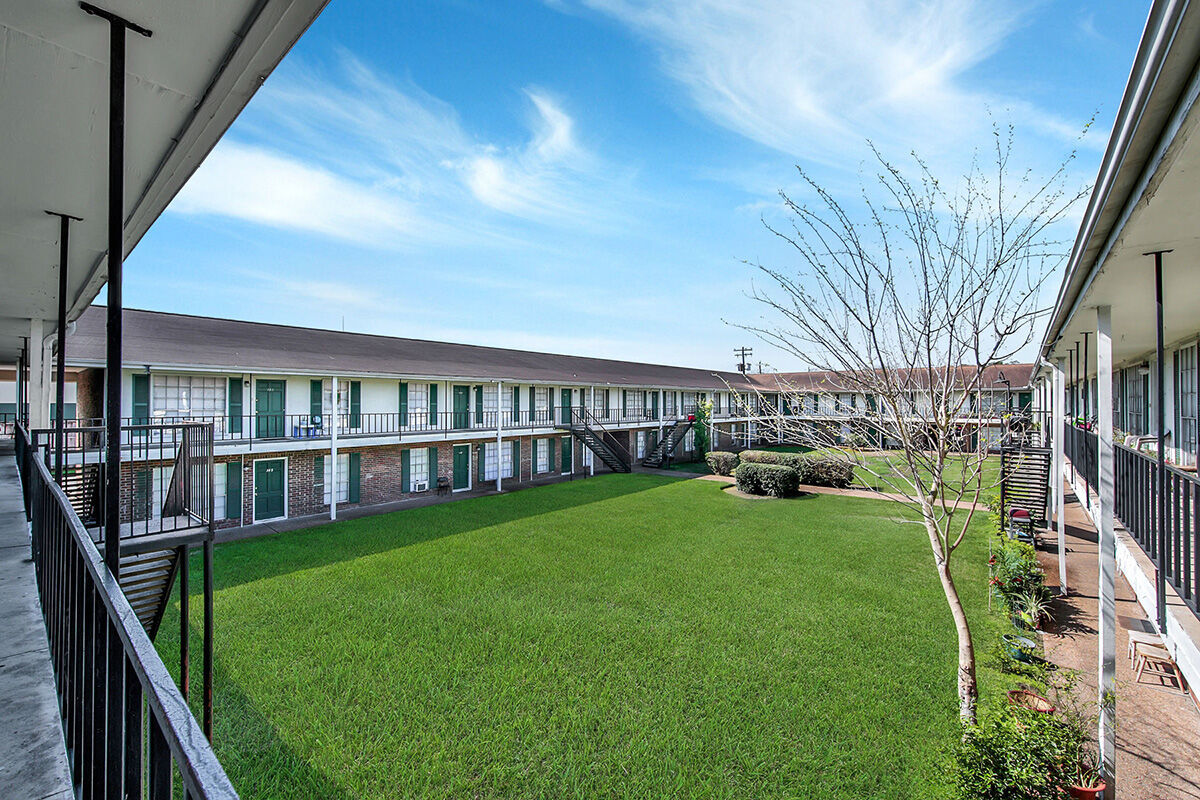 Colonial Image 1