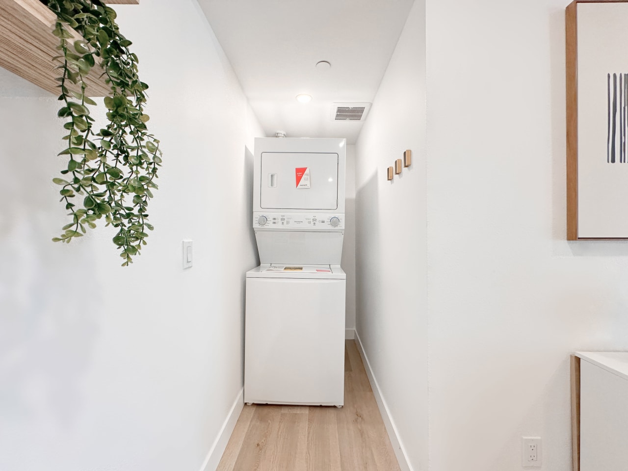 1258 W 37th Drive - Co-Living Image 8