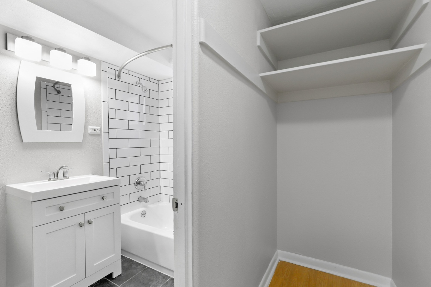 1355 Pearl Image 6