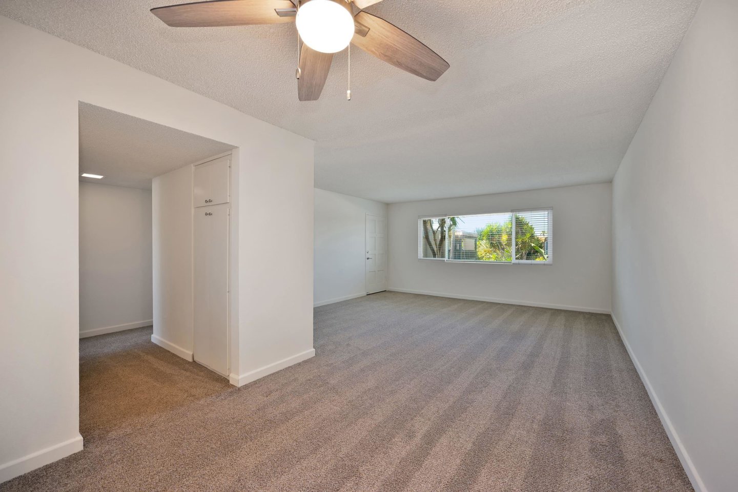 Coast Village Apartment Homes Image 19