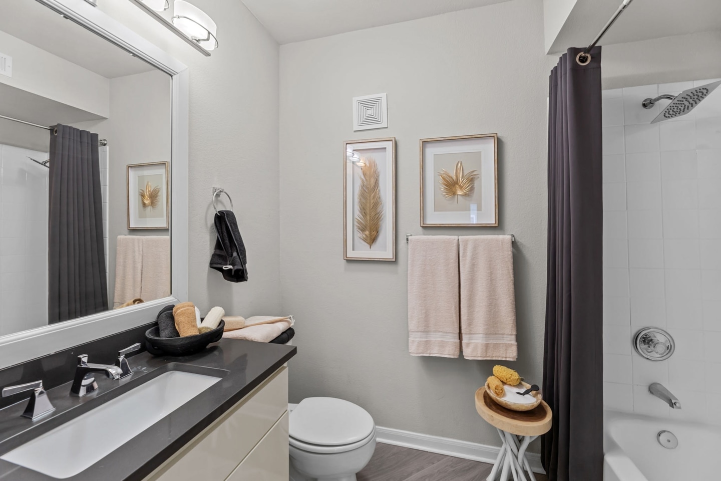 Aspect Image 3