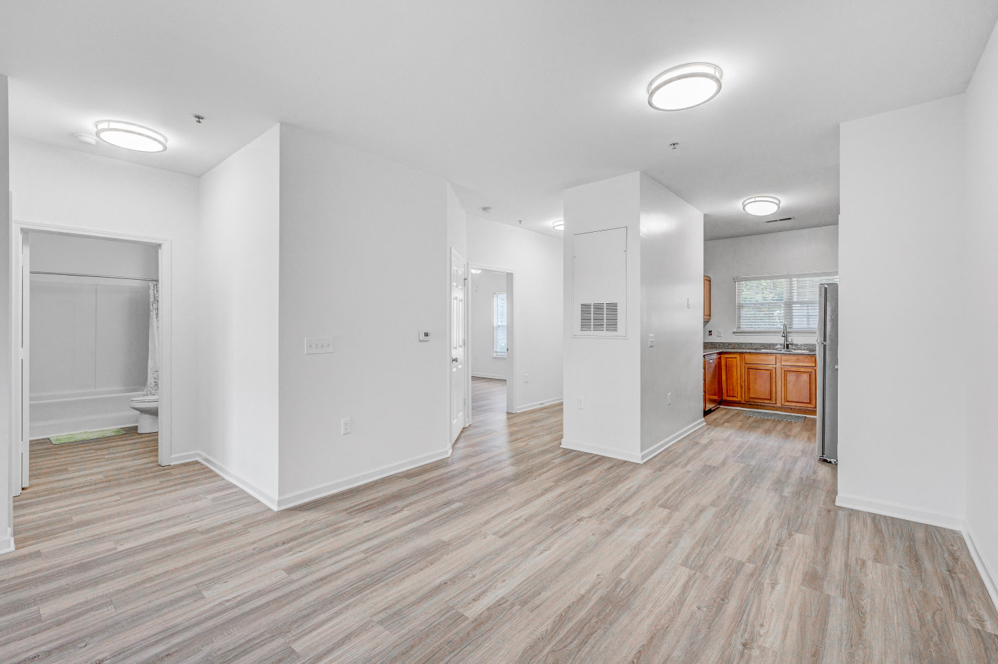 Flats at Leland Image 16