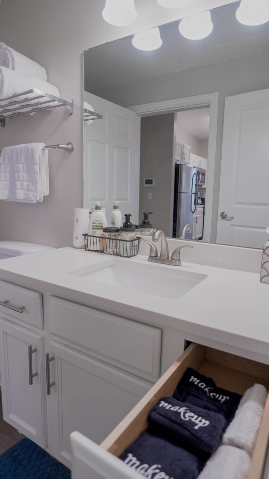 The Mercer Image 32