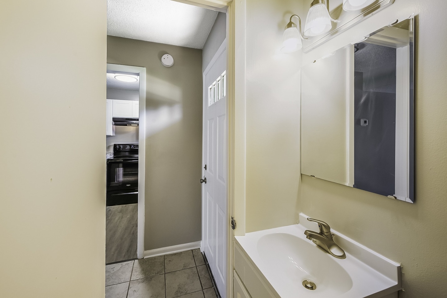 Pine Ridge Apartments Image 11