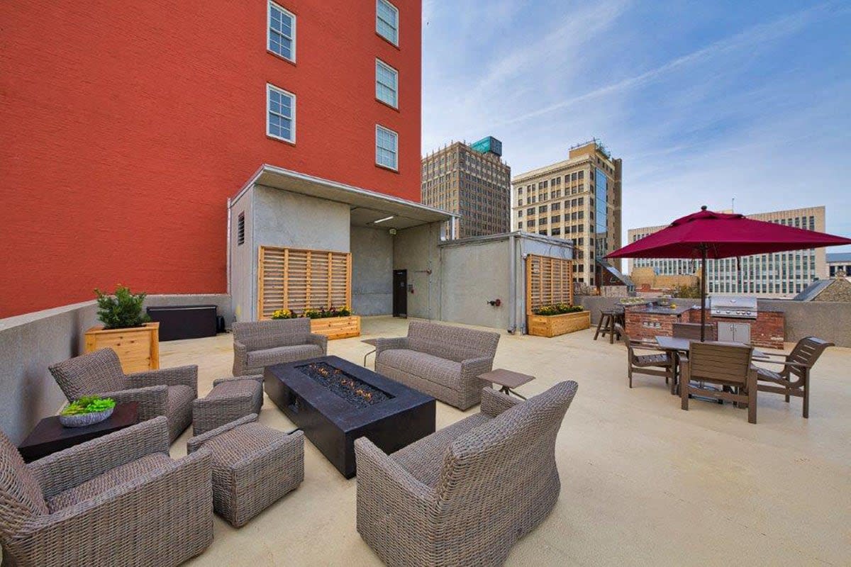 The Carling Apartments Image 15