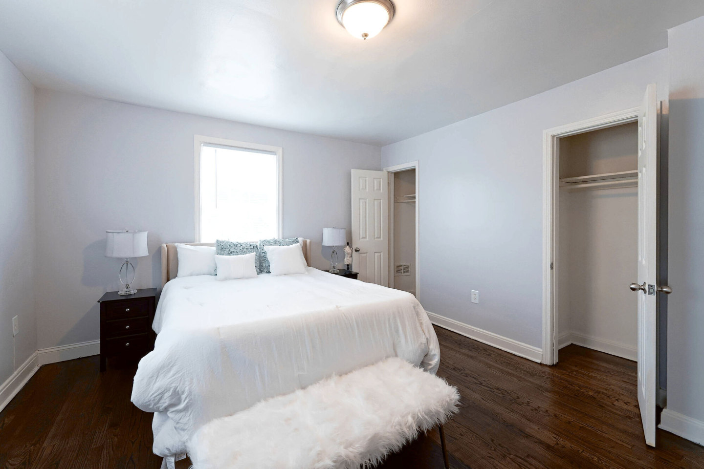 Loch Raven Village Apartments Image 32