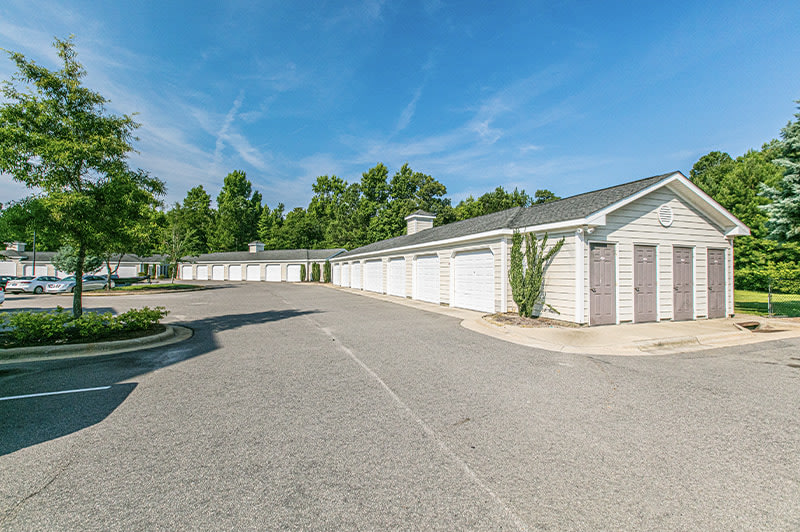 Village on the Lake Apartments Image 12