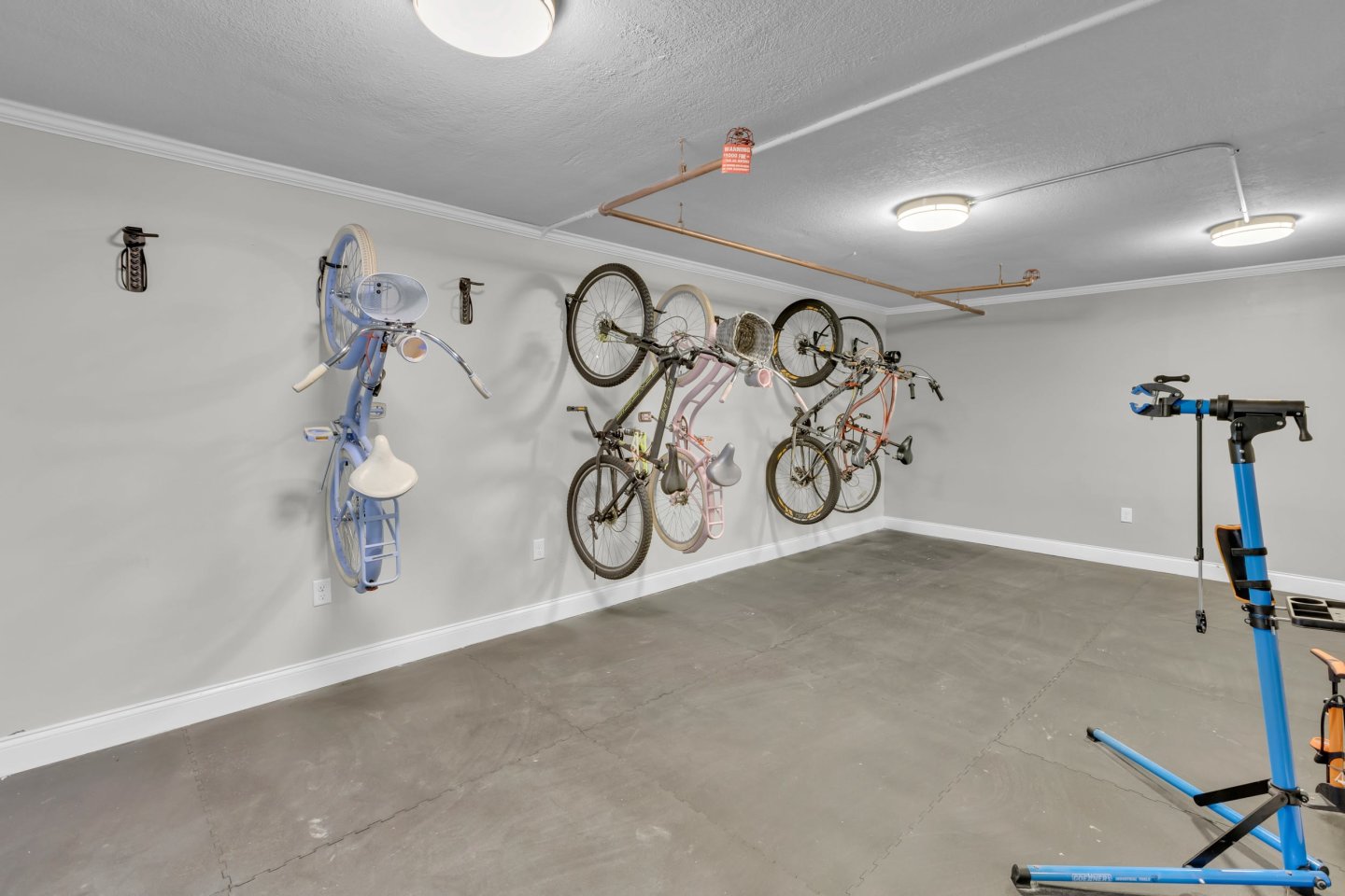 AVIA  Apartments at Reedy Creek Image 16
