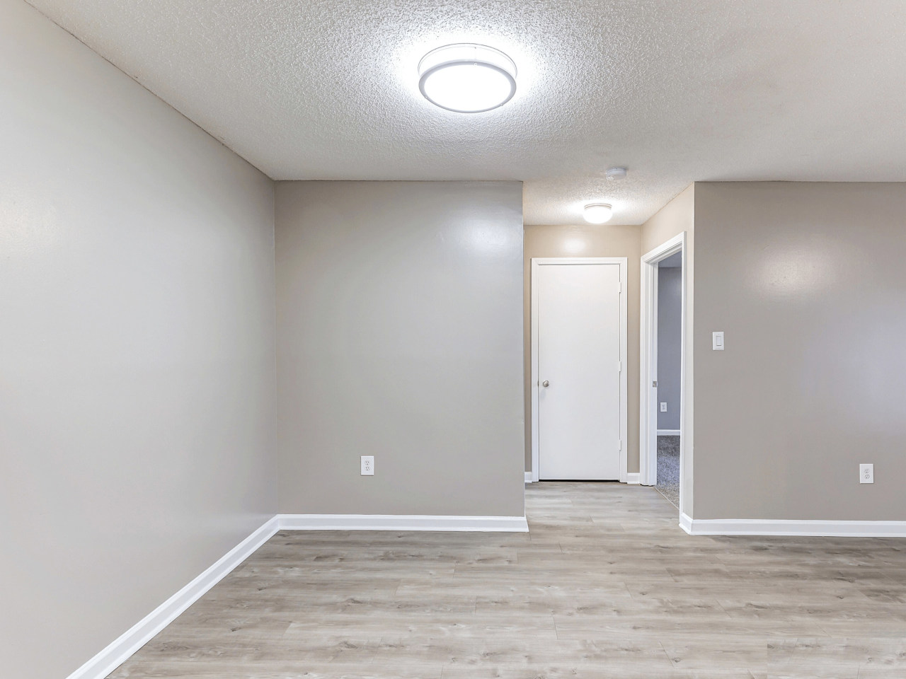 Waverly Apartments Image 41