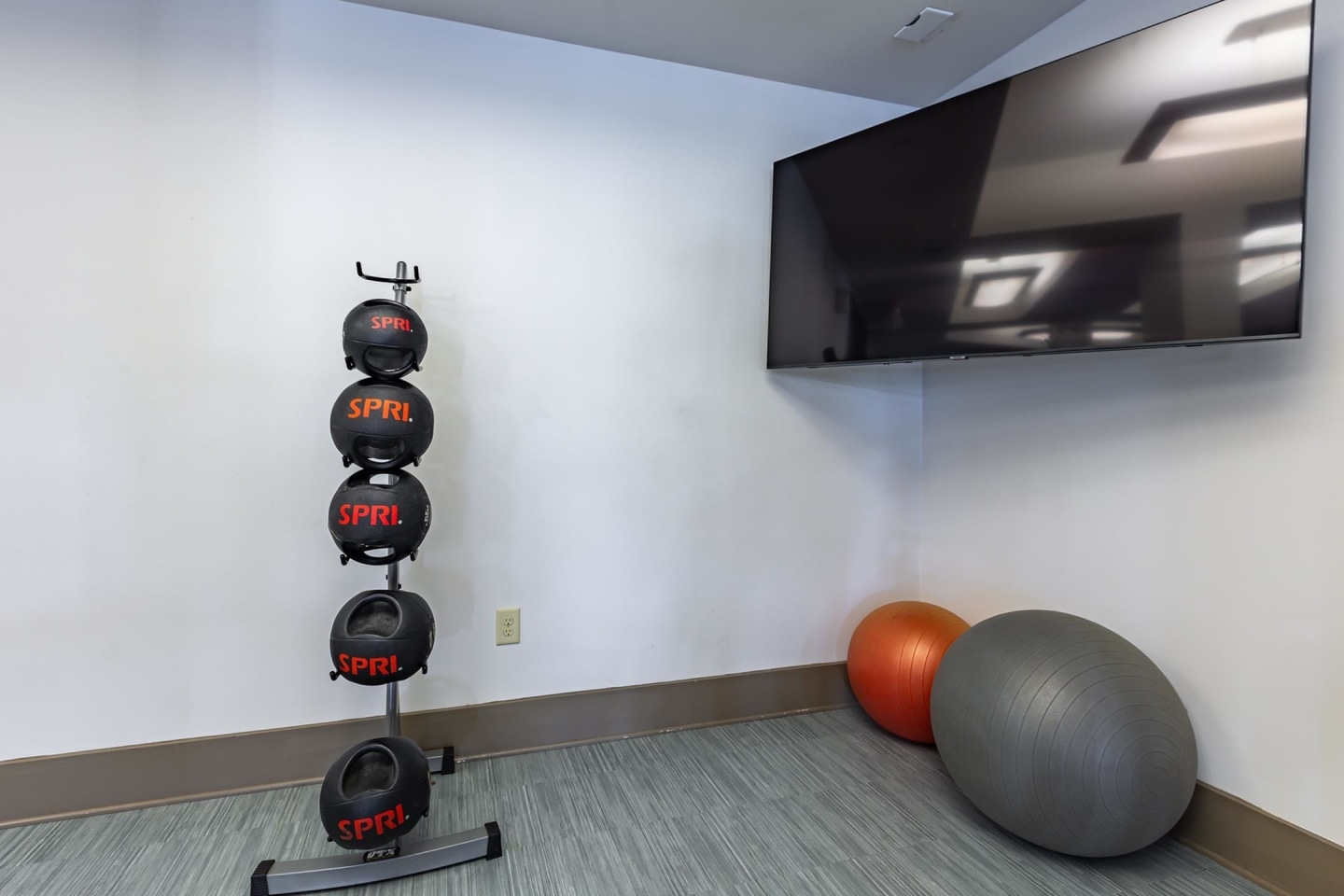 Creekstone at RTP Apartments Image 23