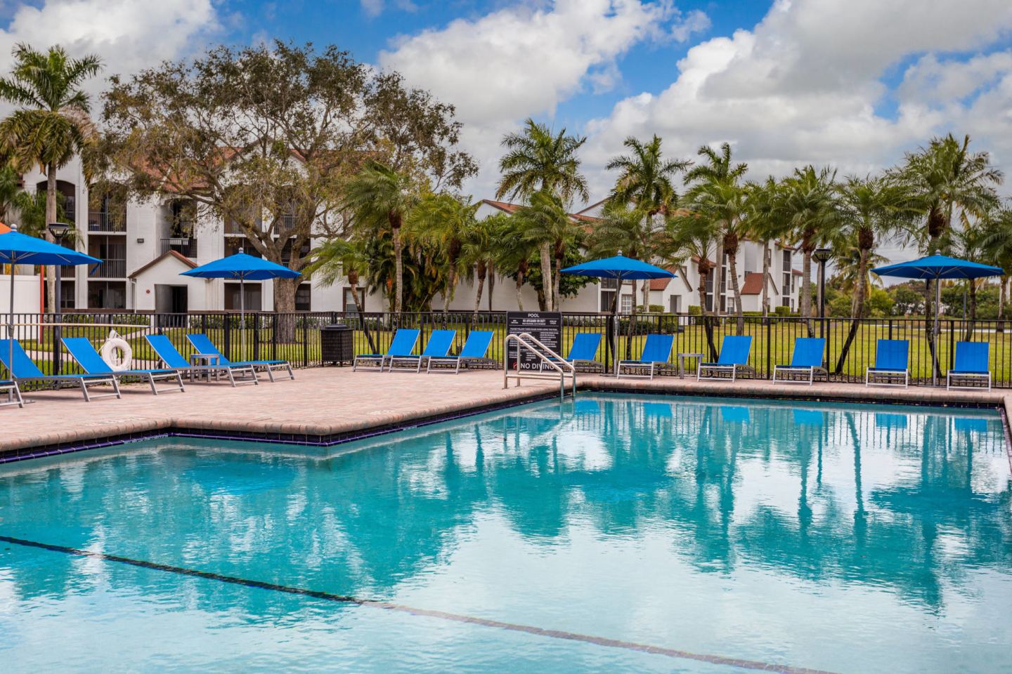 The Landings at Pembroke Lakes Apartments Image 15