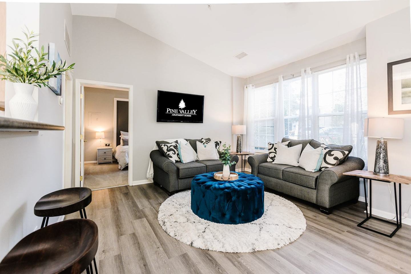 Pine Valley Apartments Image 3
