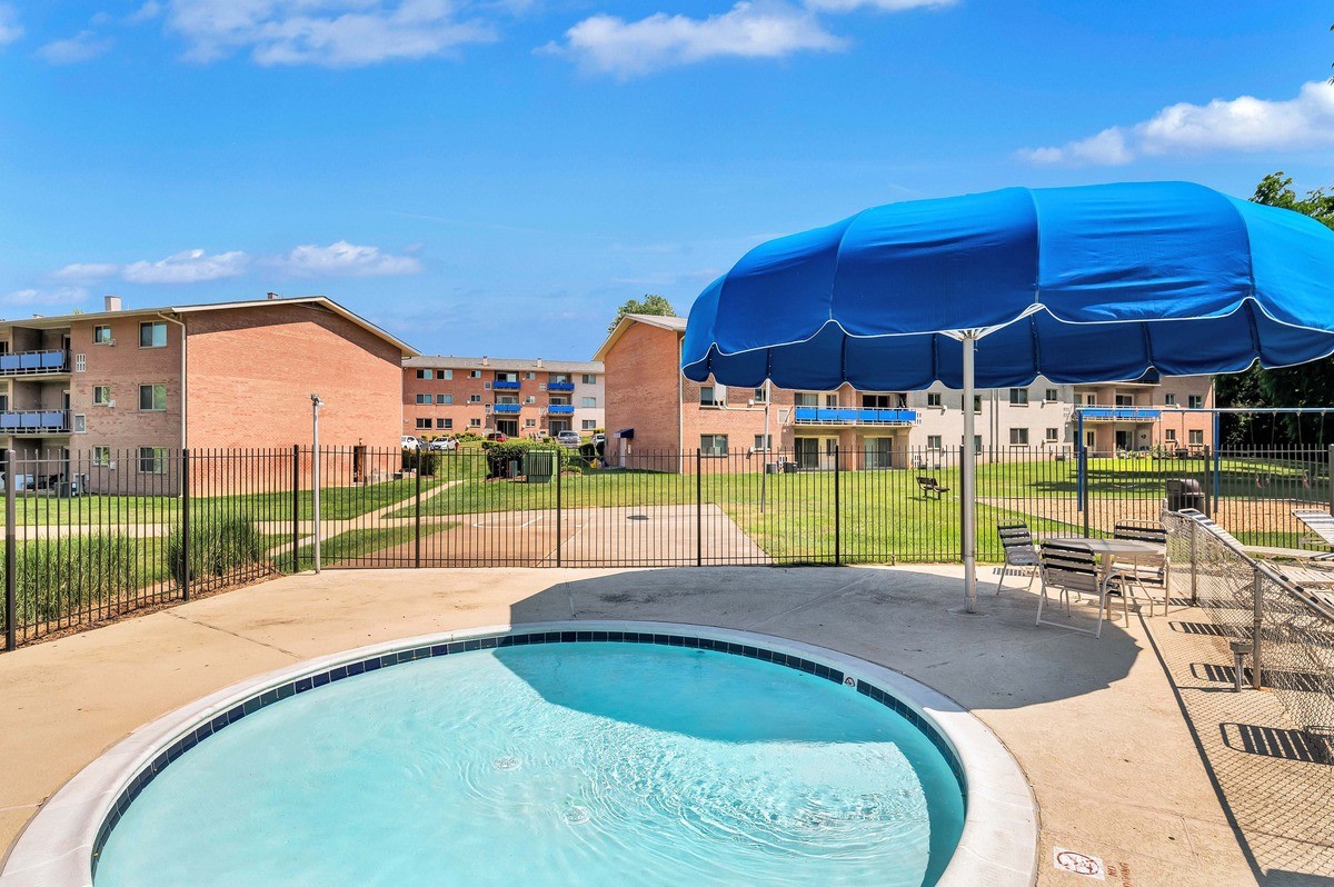 Margate Manor Apartments Image 17
