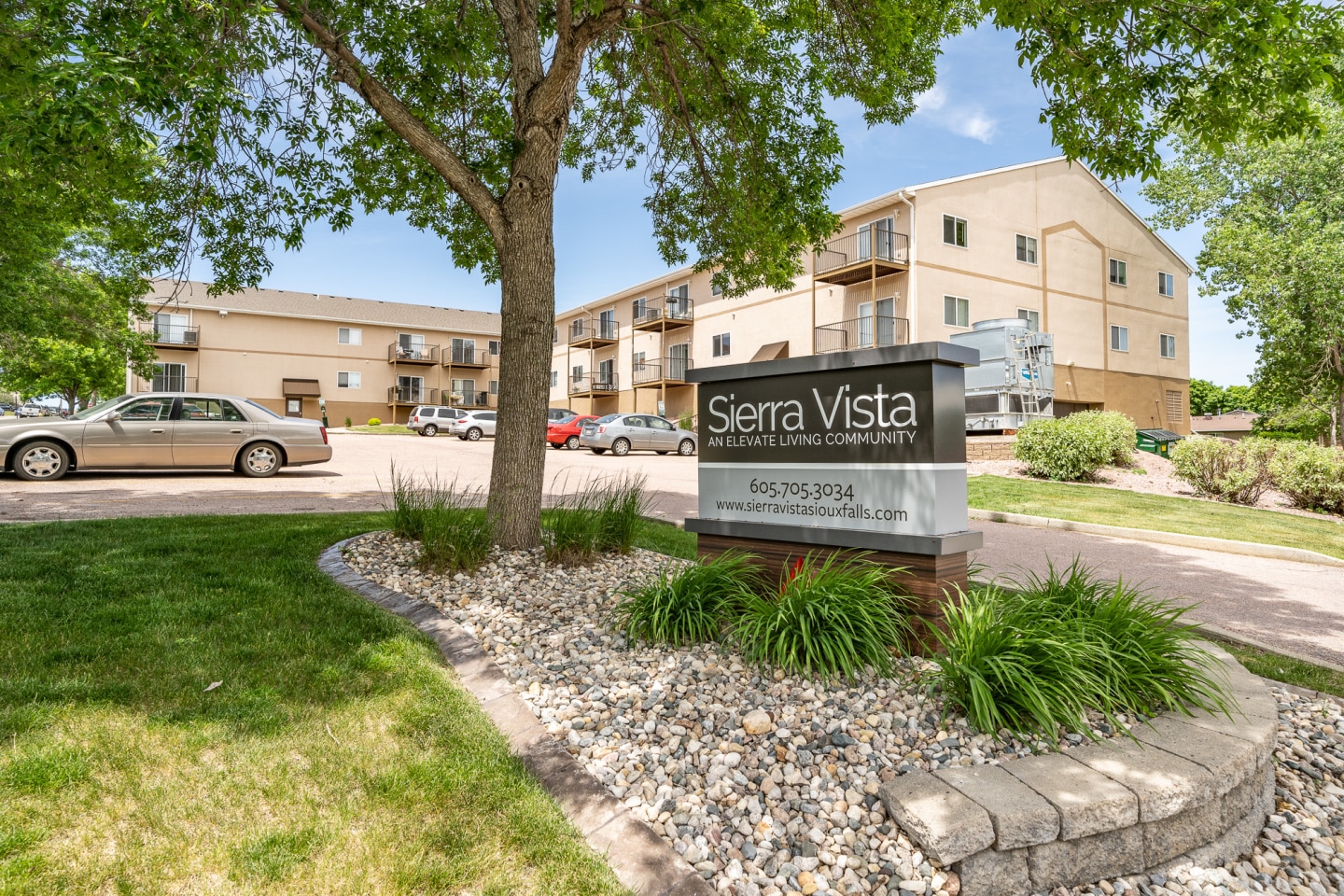Sierra Vista Apartments Image 1