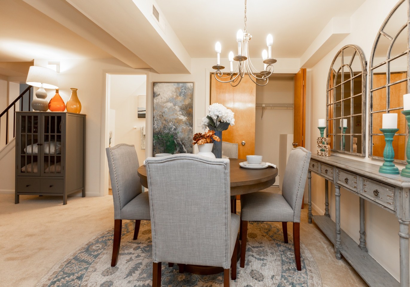 Spring Hill Apartments And Townhomes Image 11