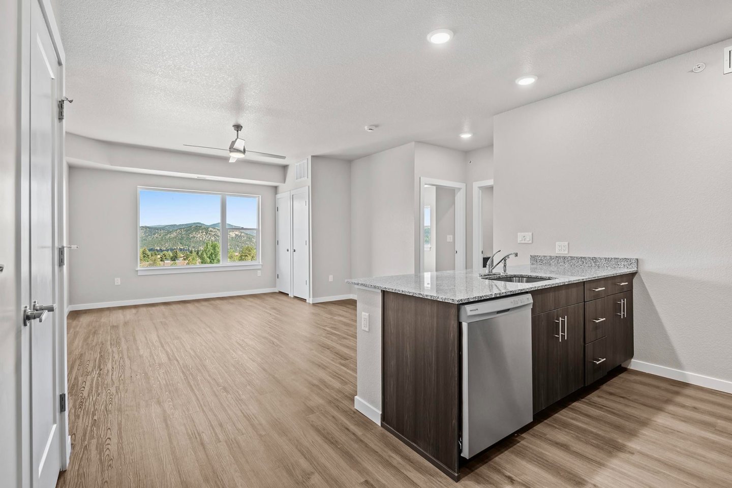 Prospector Apartments Image 4