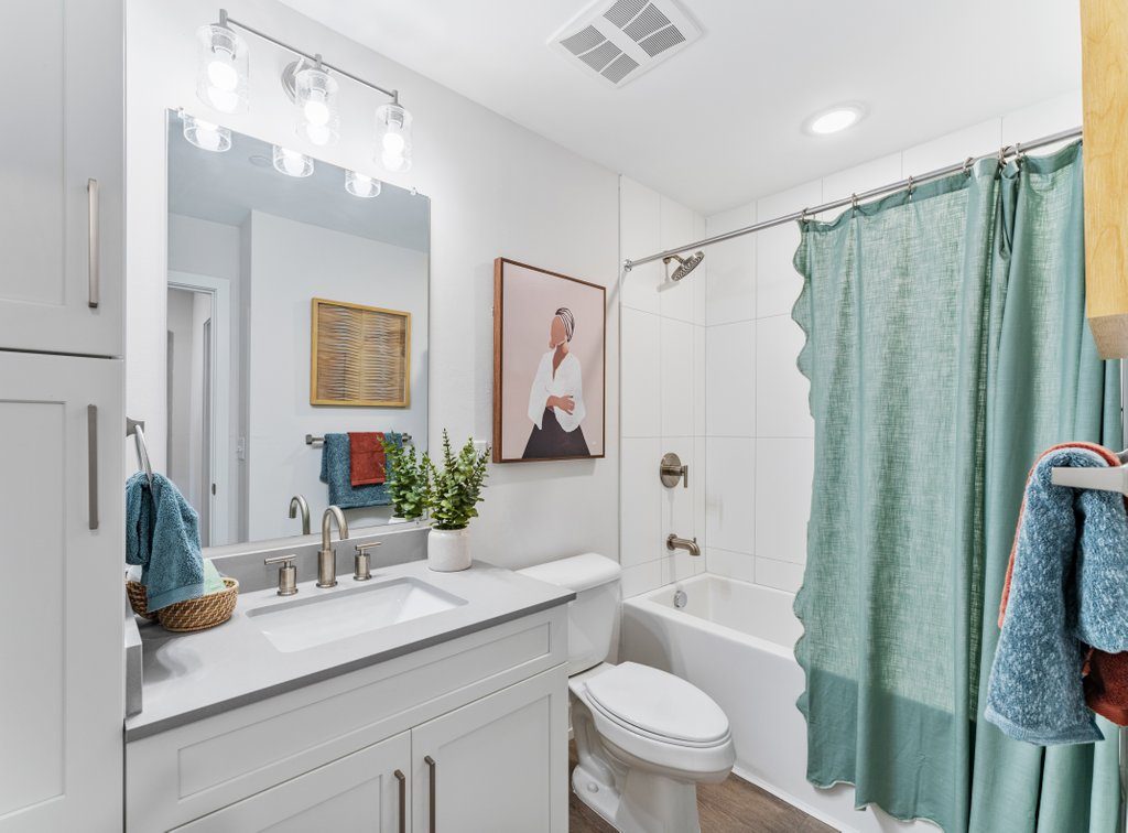 Siesta Lakes Apartment Homes Image 8