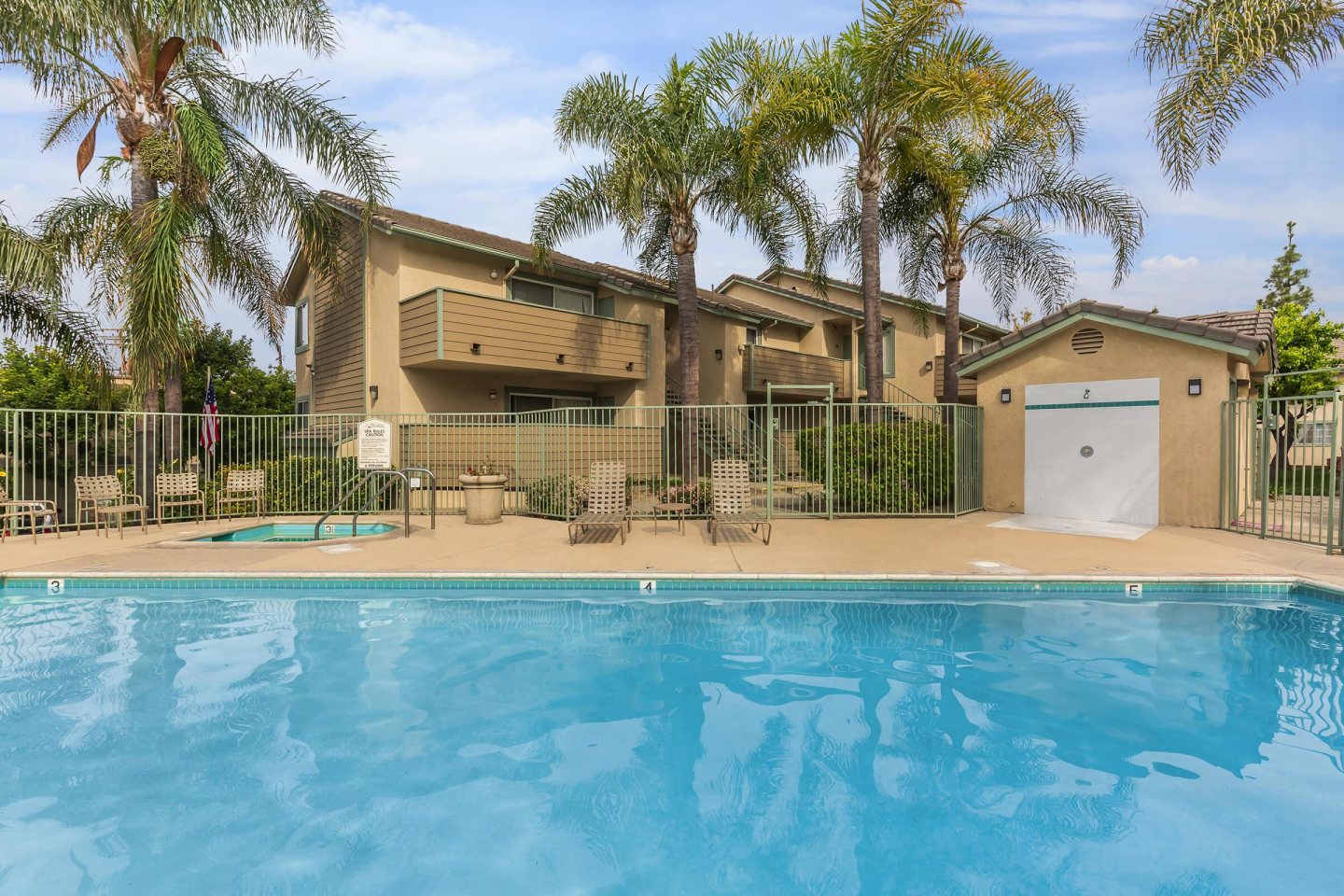 Windrose Apartments Image 6