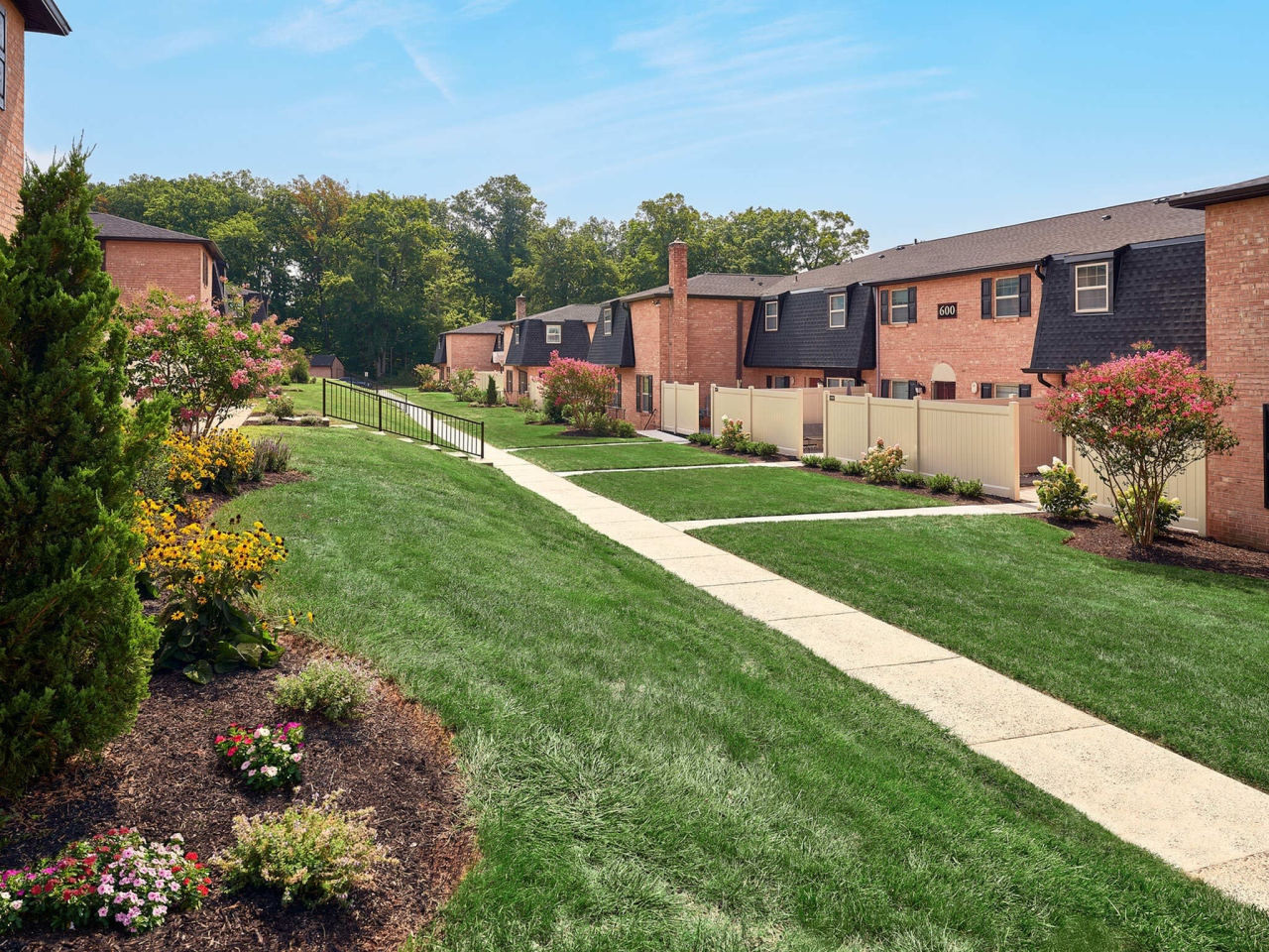 Woods Edge Image 9