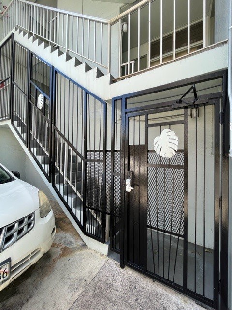 1315 Heulu Apartments Image 11