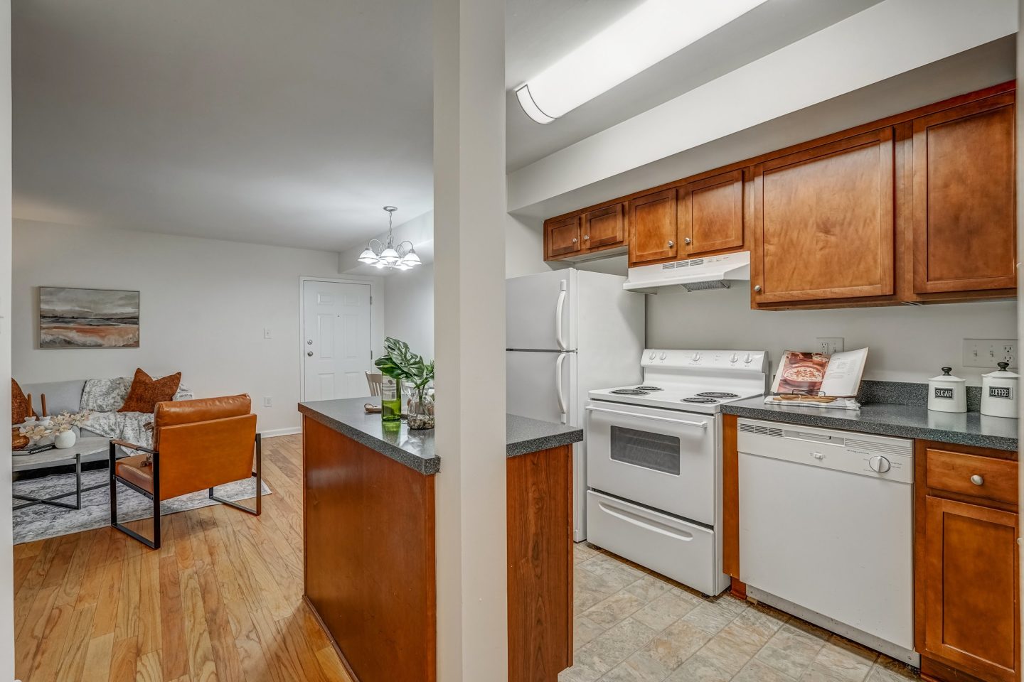 Rock Creek Apartments Image 3