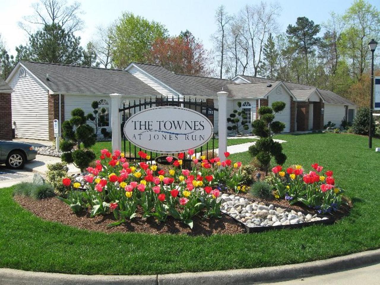 The Townes at Jones Run Image 11