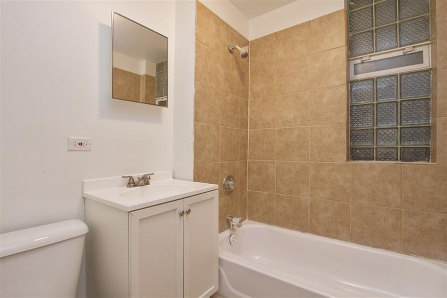7655 S Sangamon Image 5
