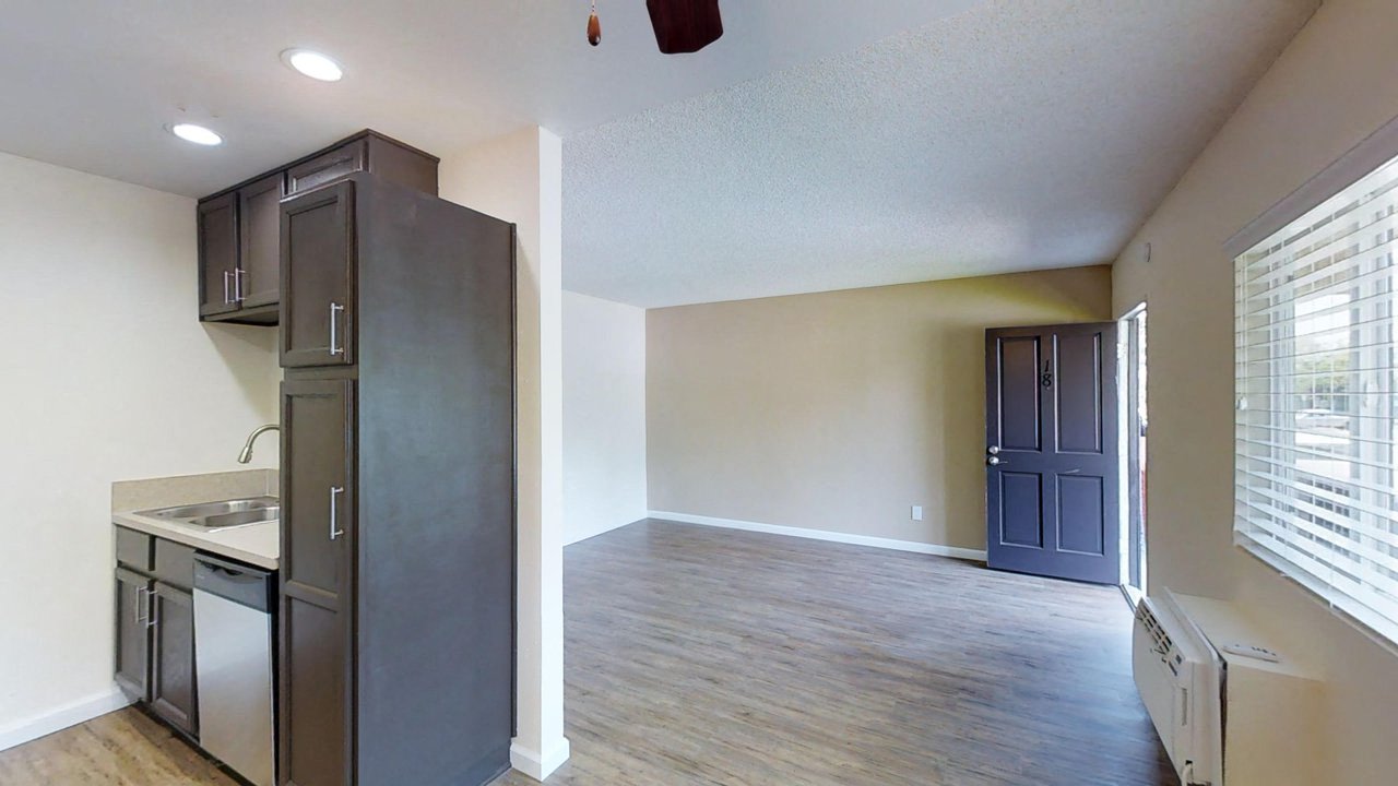 Vintage Apartments Image 13