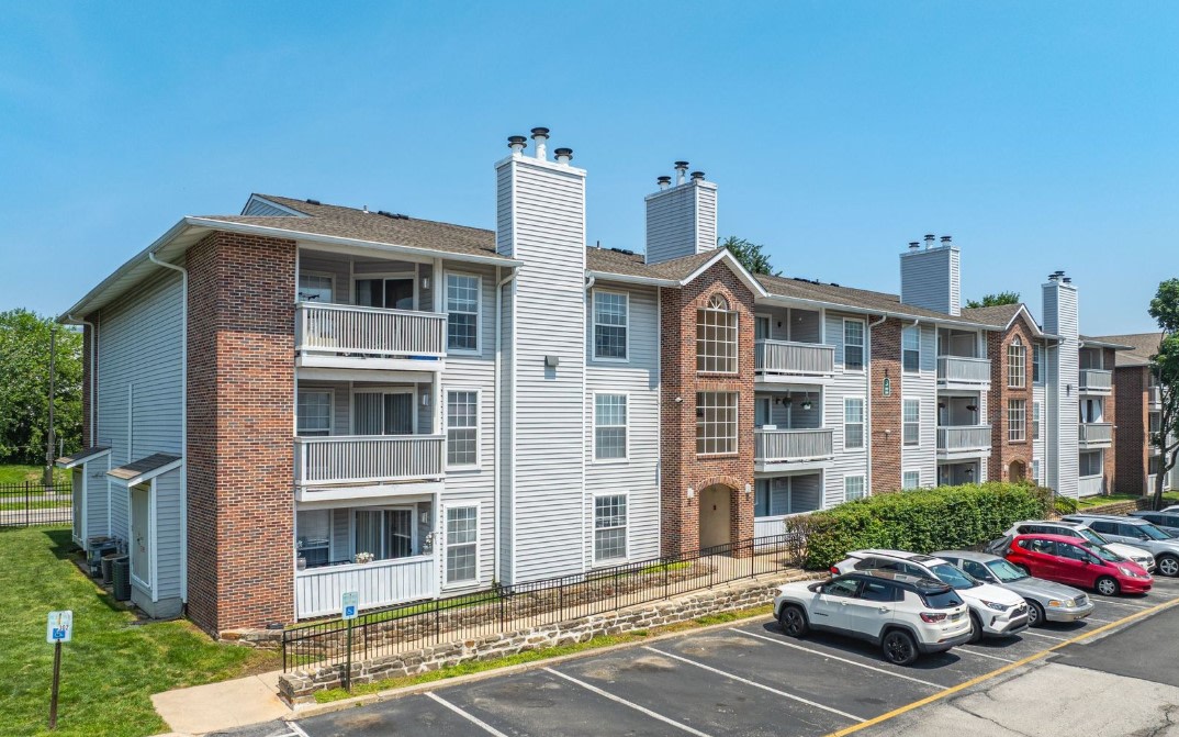 Lincoln Green Apartments Image 3