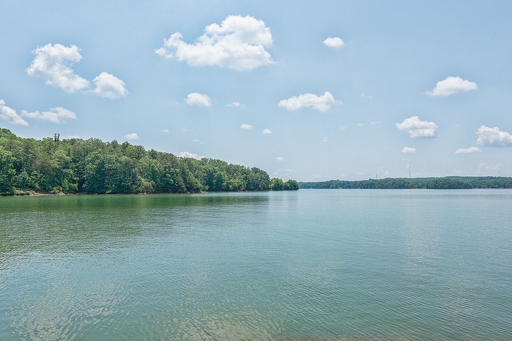 Edgewater on Lanier Image 18