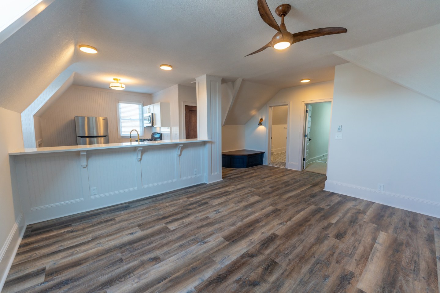 2541 Garfield Image 14