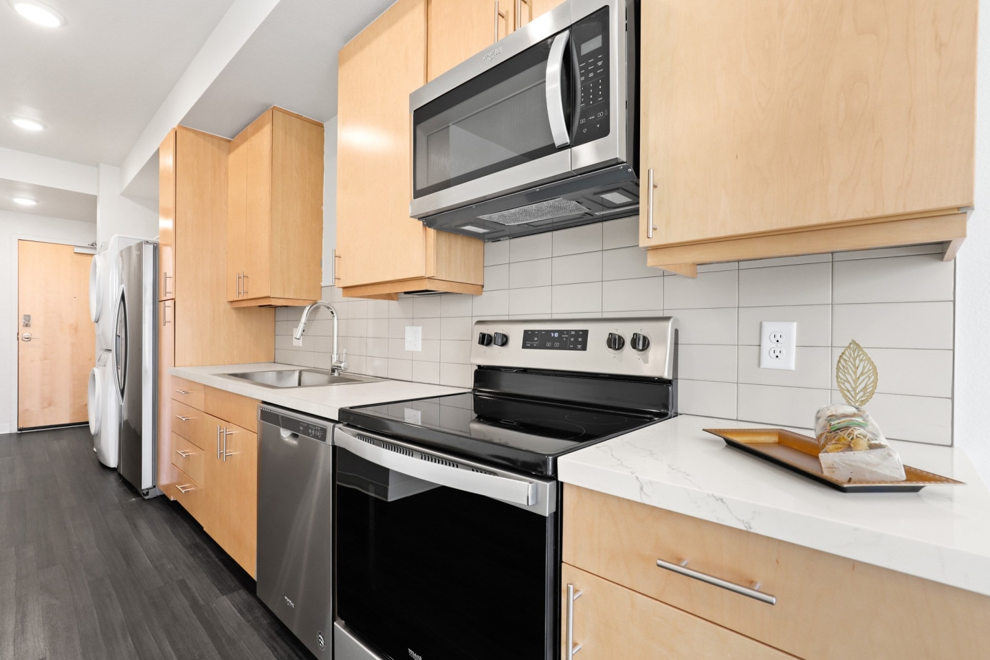 757 Grant Image 31