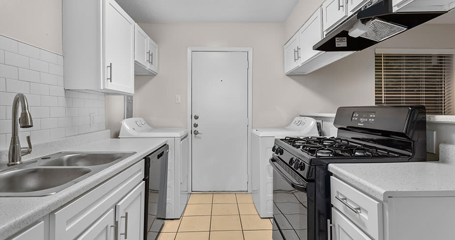 The Gallery Apartment Homes Image 20