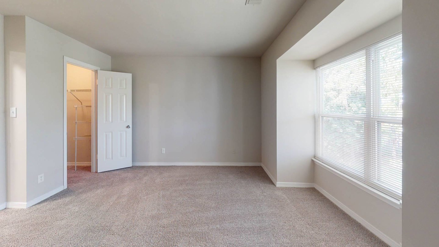 Montclair Apartments Image 17