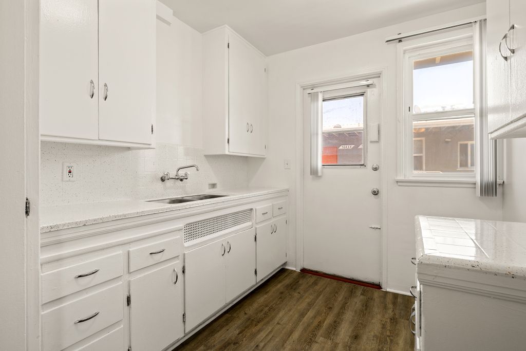 Corbett Avenue Apartments Image 5