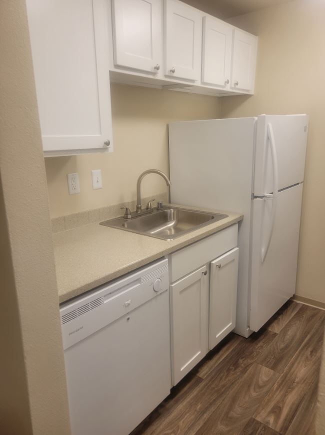 Hartford Court Image 7