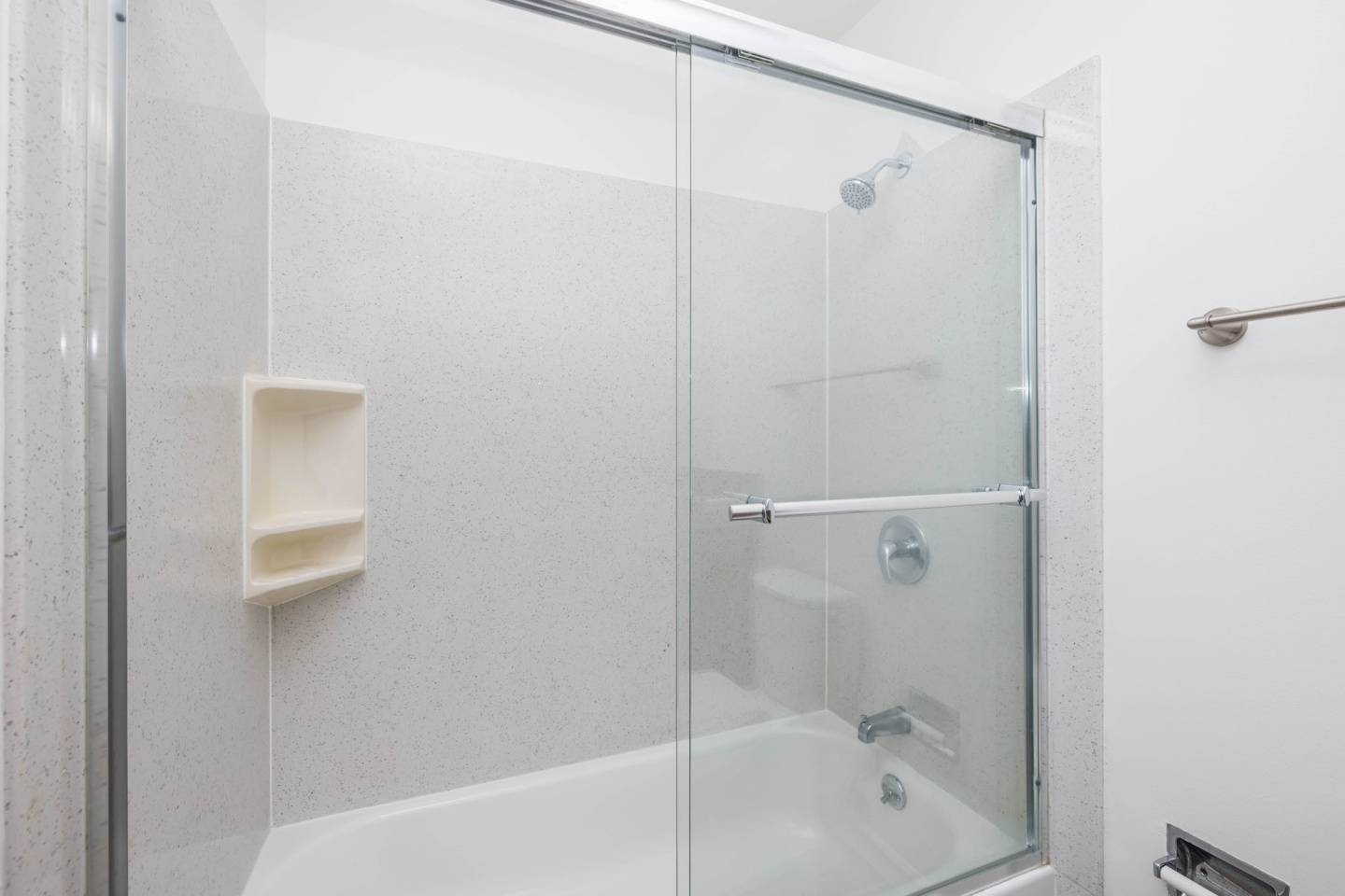 115 Moss Avenue Image 22
