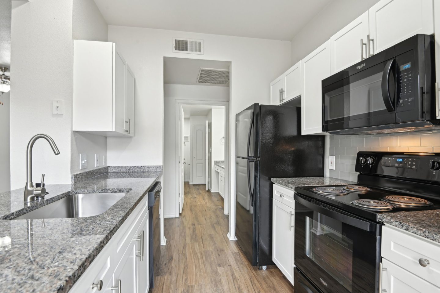 La Ventura Apartments Image 17