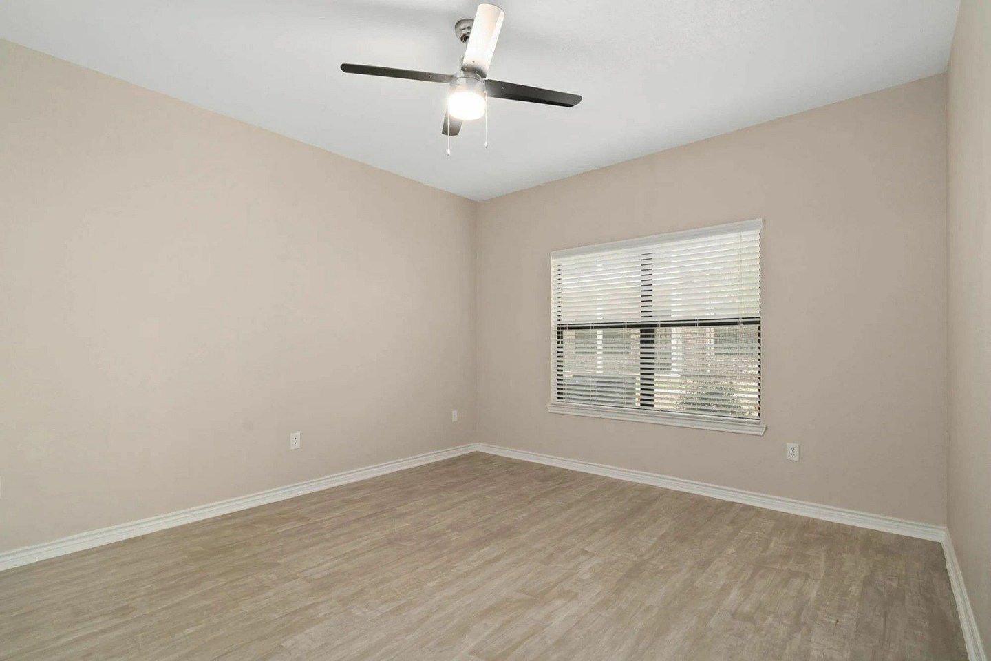 Chadwick Apartments Image 4
