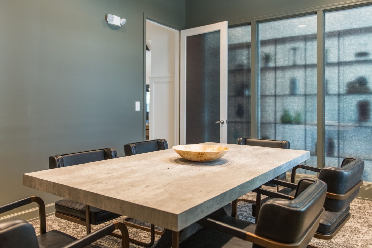 Commonwealth apartments Image 33