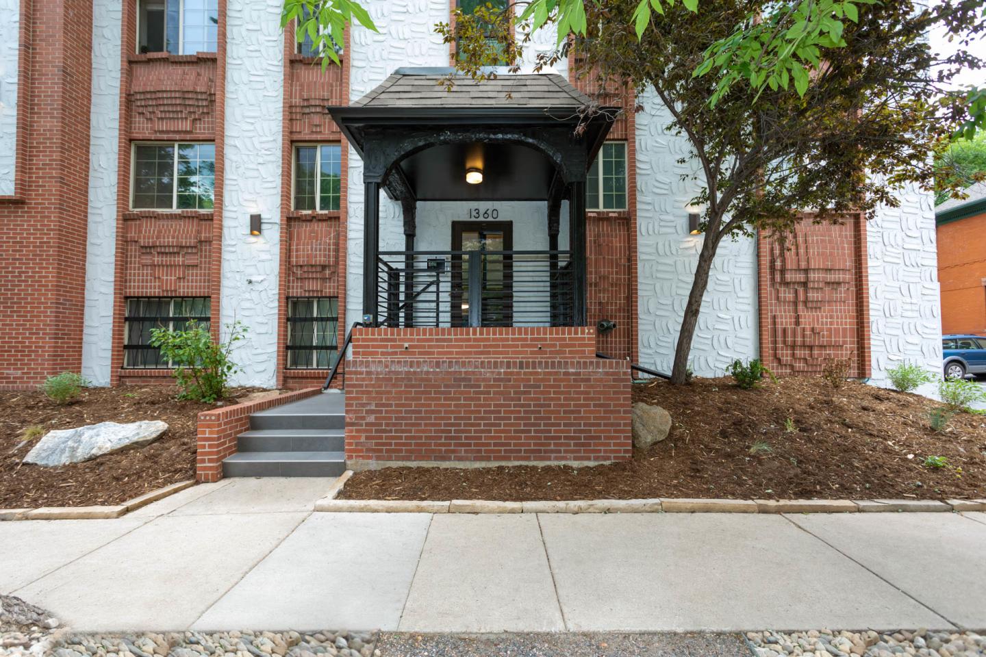 1360 N Williams Image 13