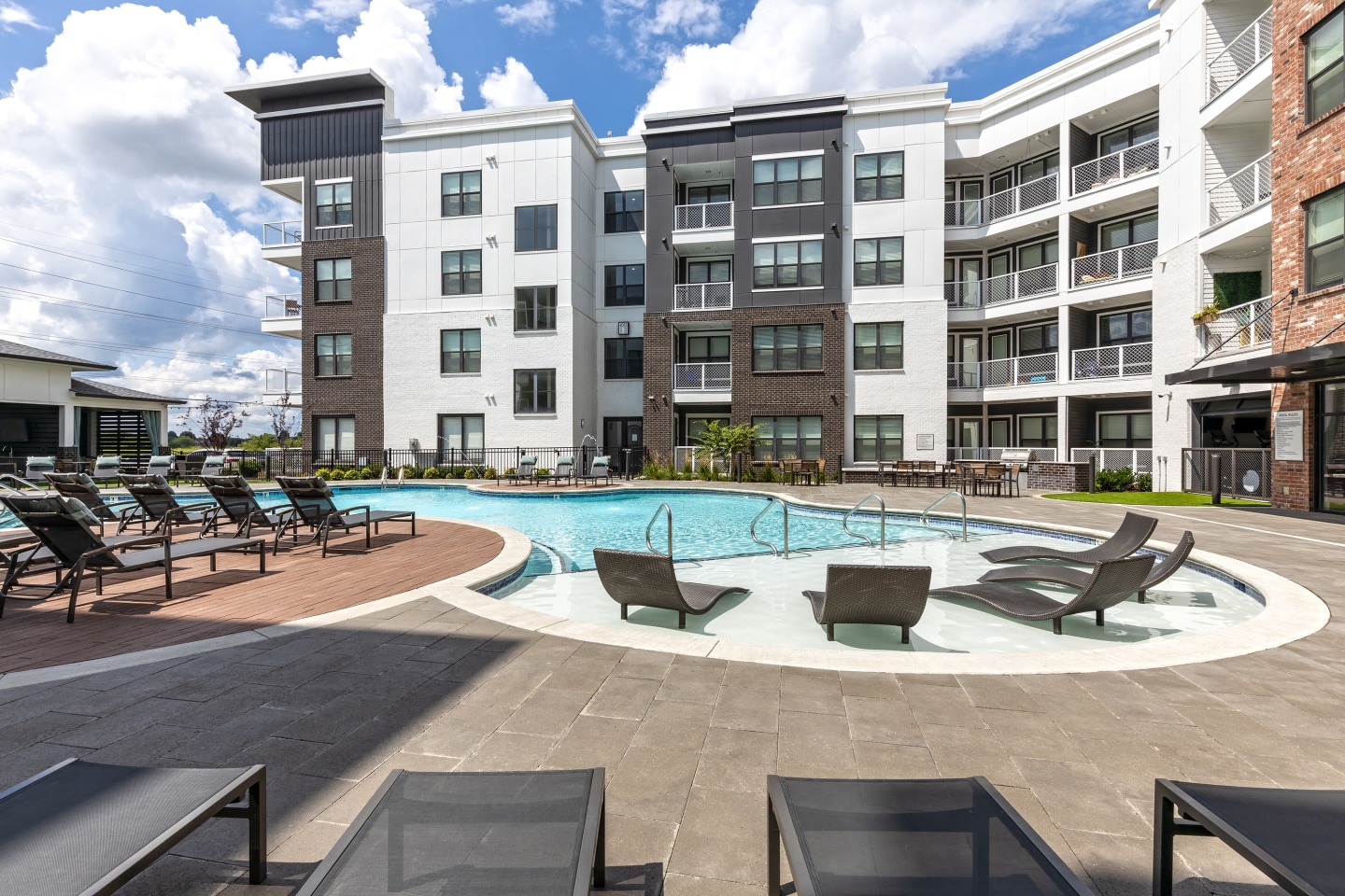 Vintage Century Farms Apartments Image 23