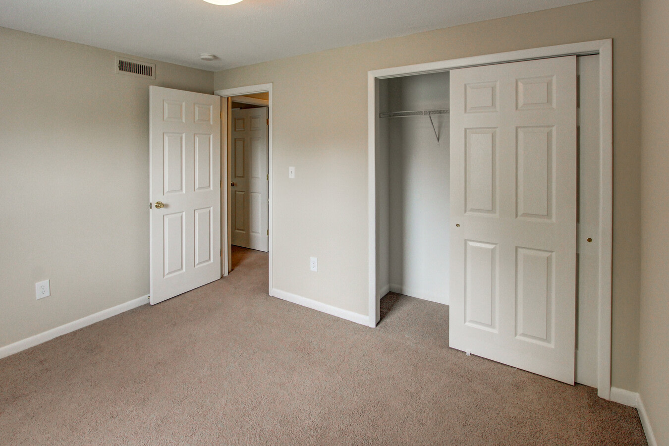 Quakertowne Image 7