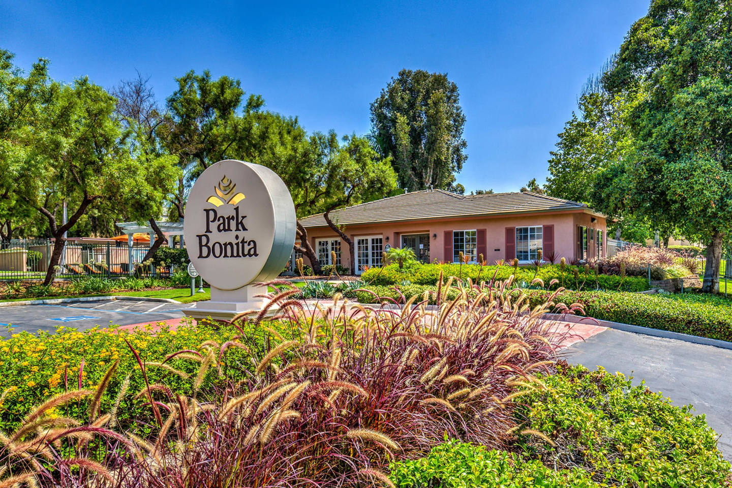 Park Bonita Apartments Image 1
