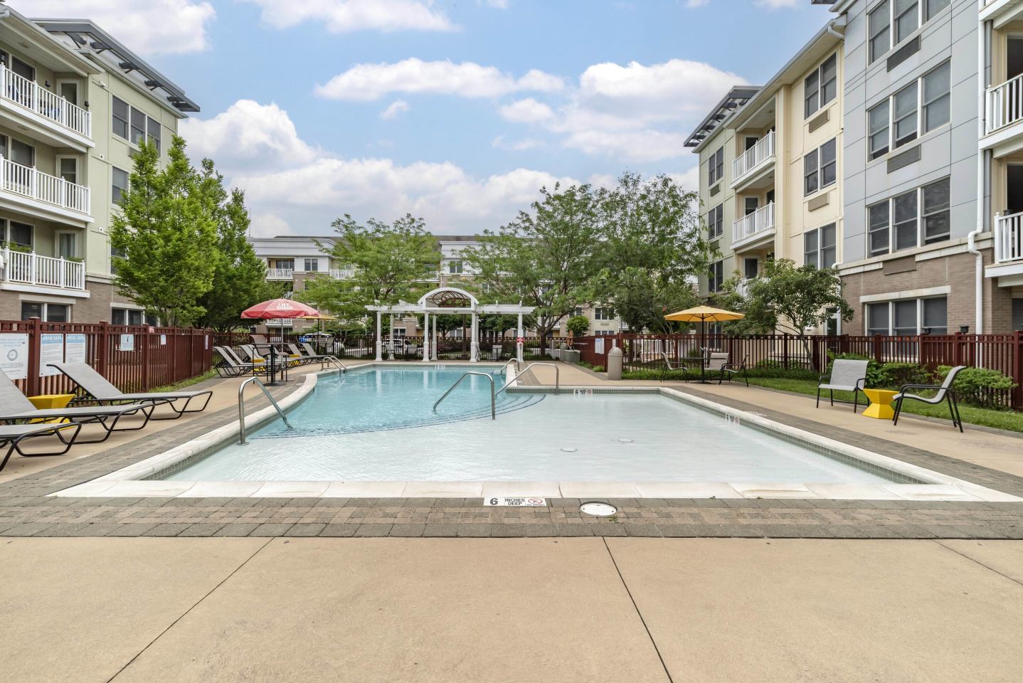 Pier Village Image 12