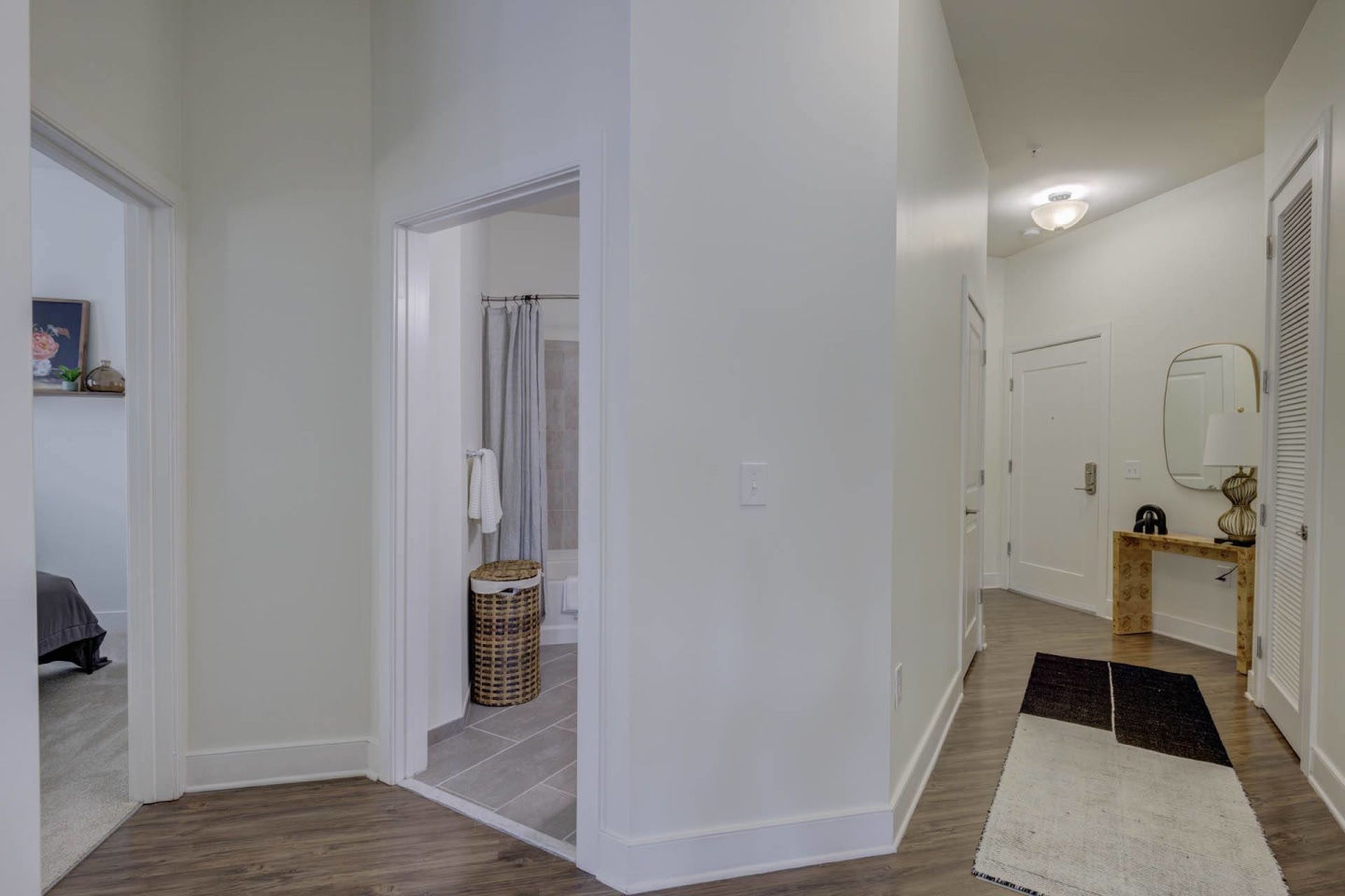 The Lincoln Apartments Image 35