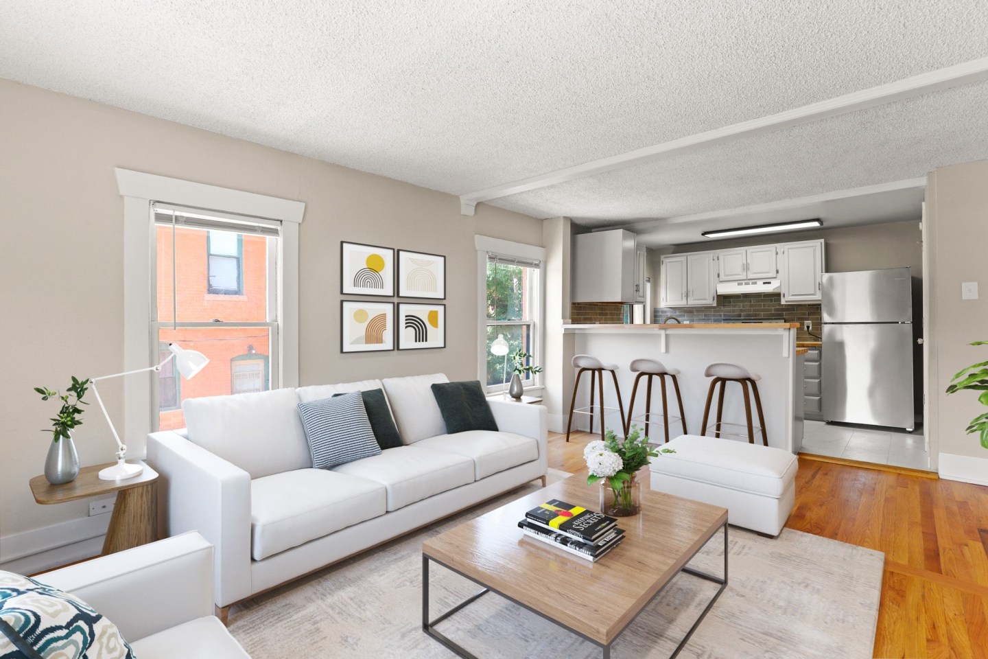 1602 Franklin Image 2