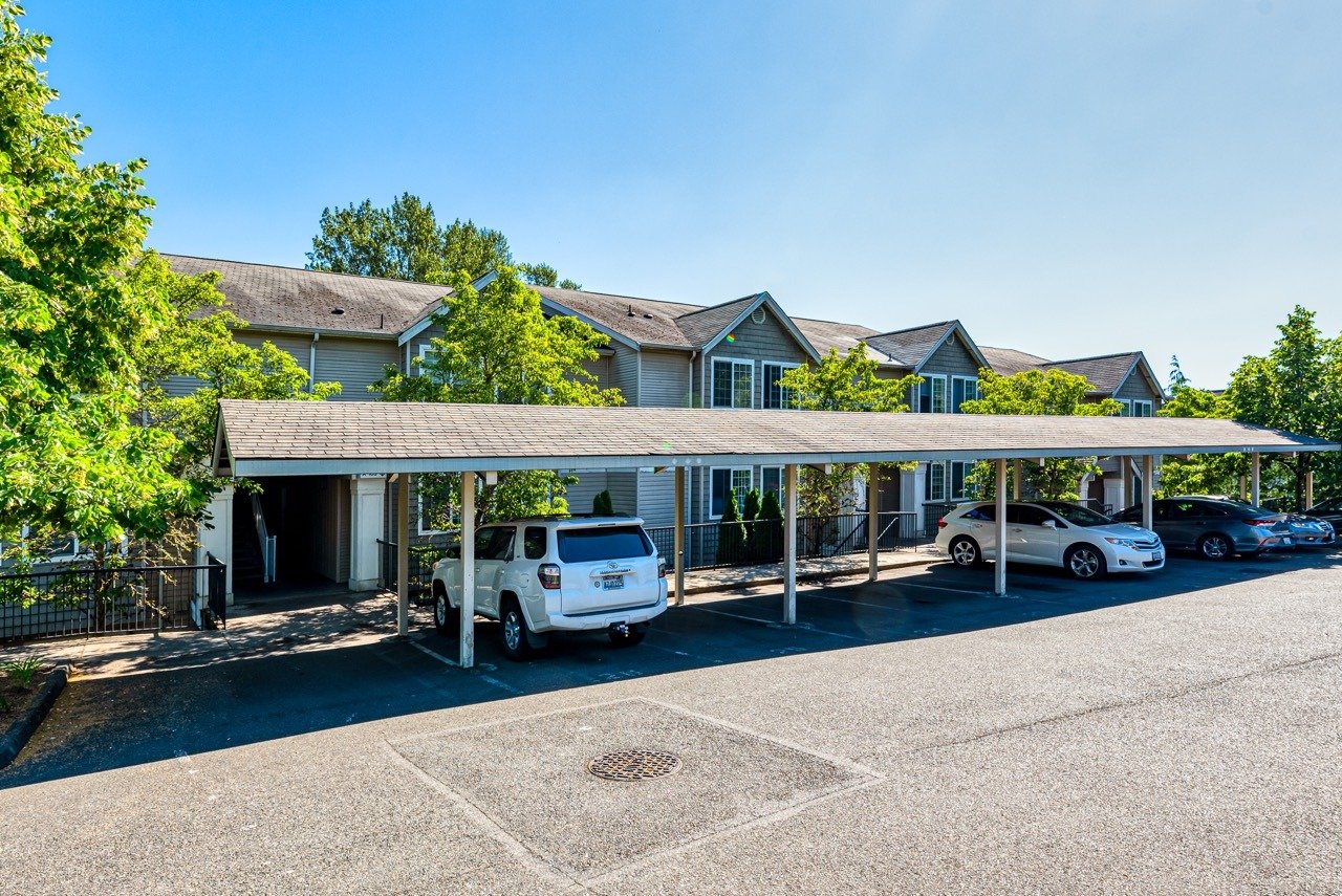 Springbrook Reserve Condominiums Image 12