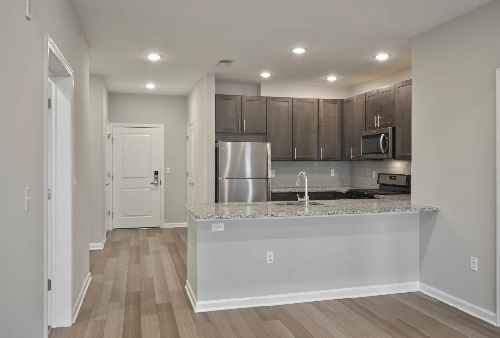 Pearl Pointe Apartments Image 4