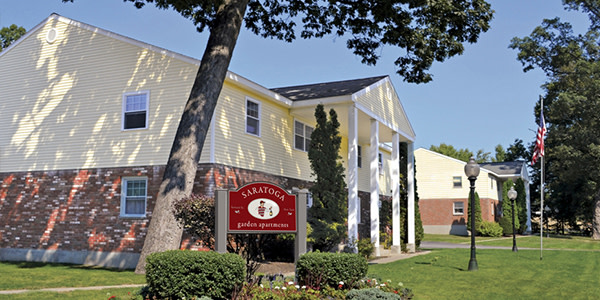 Saratoga Garden Apartments Image 12